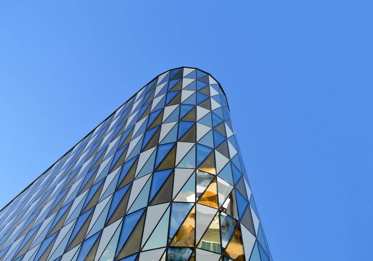 乐鱼官方-Karsa看Bin哥操作：吃了德芙巧克力这么丝滑，还在操作，别太帅啊Bin哥