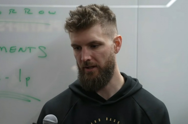 乐鱼官方-【完整版】韦德：让英格拉姆15中3很满足 防守才是我的第一要务